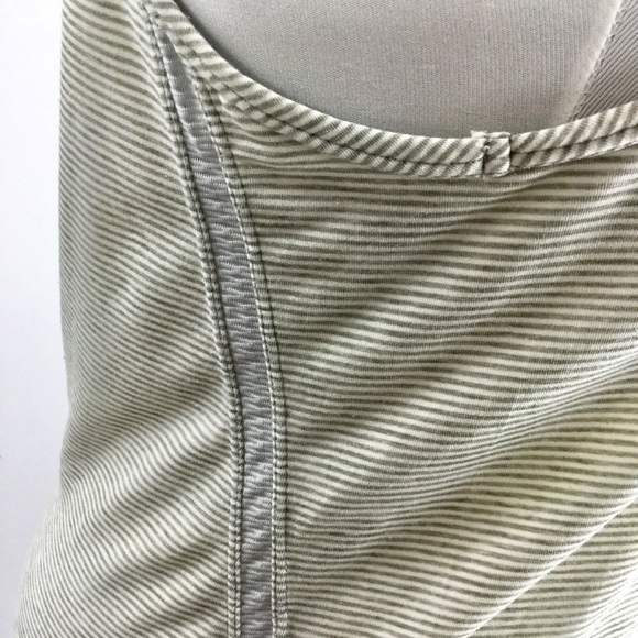 Toad & Co Swifty Vent Tank Size S - Picture 7 of 12